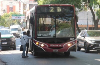Boleto de colectivos: el juez Flores convocó a una conciliación para el 30 de noviembre