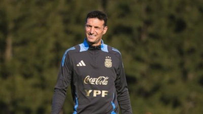Argentina arrancó la puesta a punto con Messi y varios contratiempos
