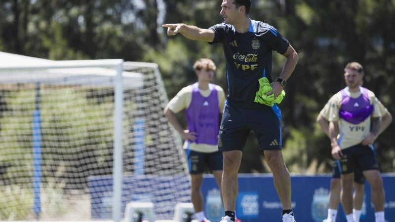 Scaloni y la polémica con "Spreen" en Riestra: "Que no vuelva a suceder"