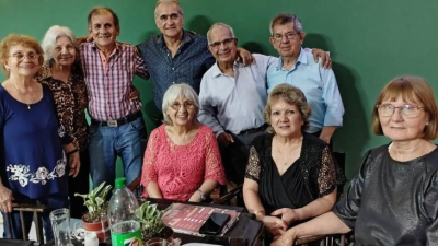 Peritos mercantiles 1974: reencuentro y bodas de oro