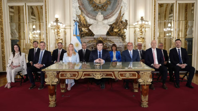 Javier Milei confirmó que en 2025 levantará el cepo cambiario y anunció un esquema de competencia de monedas