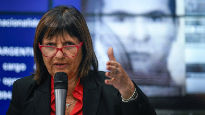 El gobierno reformará la Policía Federal: busca sumar agentes en el interior y que sea una fuerza de investigación