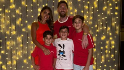 La foto familiar de Lionel Messi y Antonela Roccuzzo en la celebración de Navidad