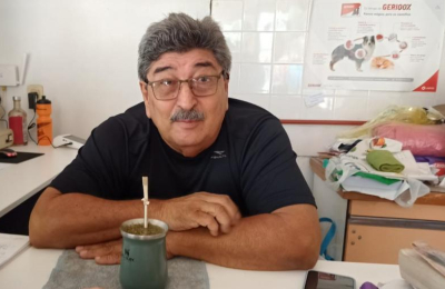 "Les pido dos brazos y un corazón grande"