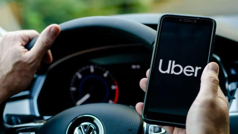 Uber: un pulpo que reconfigura sin pausa el sistema de transporte