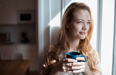 A qué hora es mejor tomar café para mejorar salud y longevidad