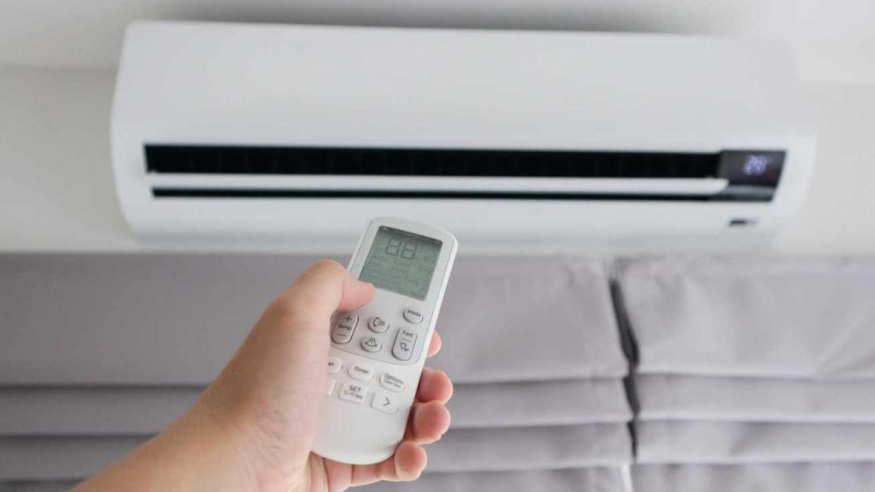 El error común al prender el aire acondicionado que dispara el precio de la boleta de la luz
