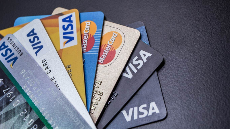 Alerta tarjetas de crédito: denuncian consumos duplicados en los resúmenes