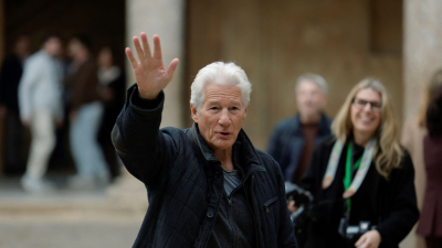 Richard Gere: "Los payasos millonarios que rodean a Trump son inmaduros y narcisistas"