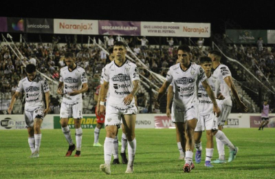 For Ever tendrá un cambio obligado por la lesión de Maximiliano Romero