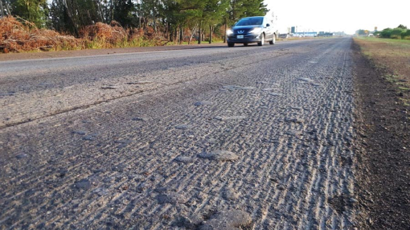 El Gobierno anunció la privatización de Corredores Viales