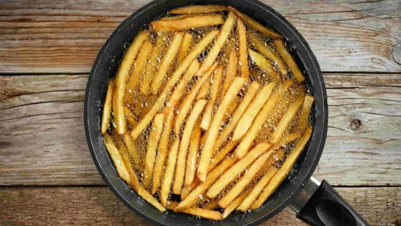 La receta casera que permite eliminar el olor a fritura cuando invade la casa
