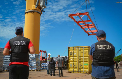 Comenzó la exportación de carbón vegetal desde el Puerto de Barranqueras a Europa