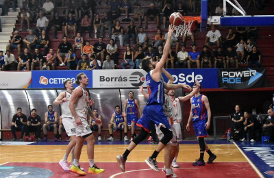 Villa San Martín sacó ventaja en el inicio de la serie de cuartos de final