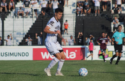 "Maxi" Romero: "Si seguimos ganando puntos de local, vamos a pelear arriba"