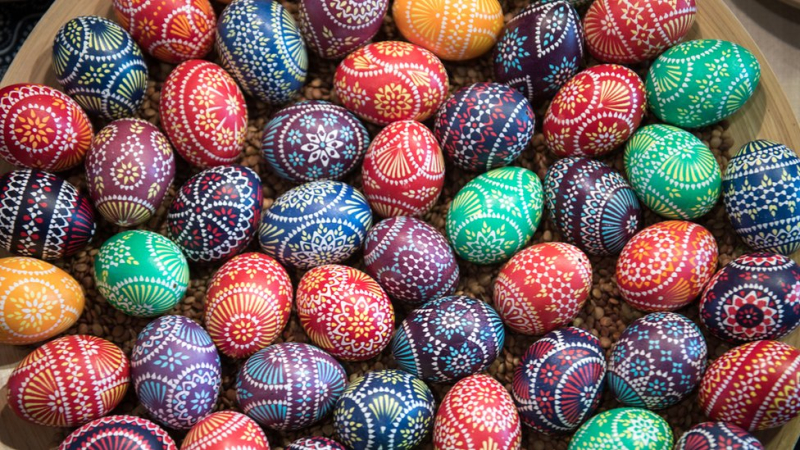 El origen de la costumbre de regalar huevos de Pascua
