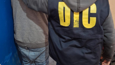 Lo detuvieron por amenazar con un arma de fuego a la expareja