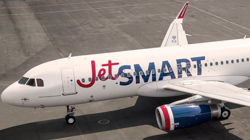 A qué hora parte el primer vuelo de Jetsmart de Resistencia a Buenos Aires