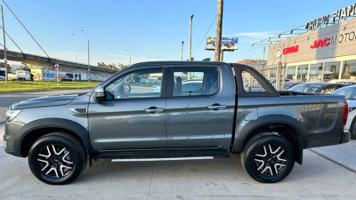 JAC viene por la Hilux de nuevo