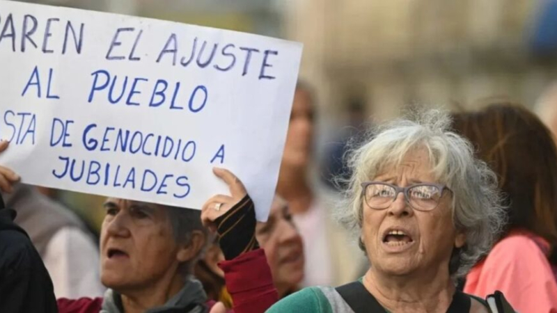 El bono perdió 36% de poder adquisitivo en un año