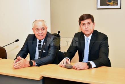 fiscales tres.JPG