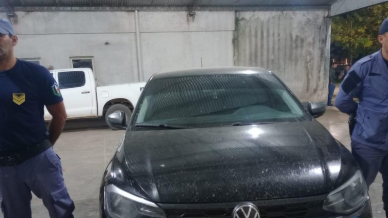 Violento intento de fuga, tiroteo y dos aprehendidos en operativos policiales en el norte chaqueño