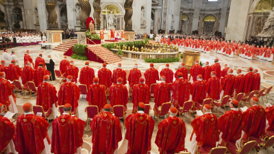 El cónclave se acerca con la Iglesia dividida y sin un favorito claro