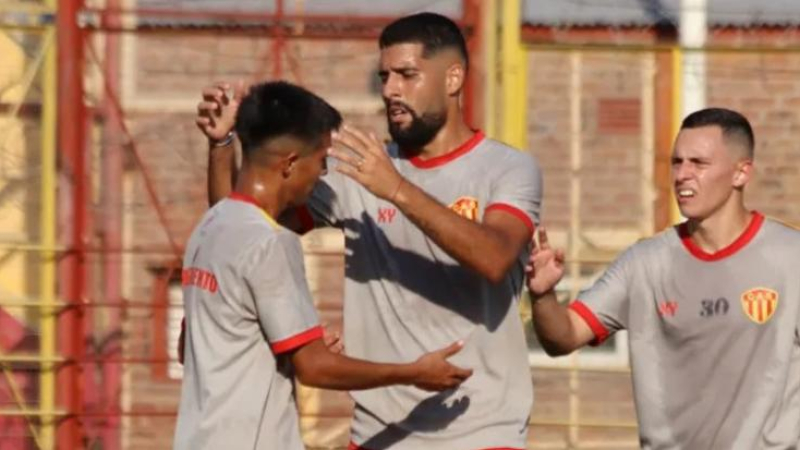 Ramiro Peters pegó el portazo y Sarmiento se quedó sin su "9"