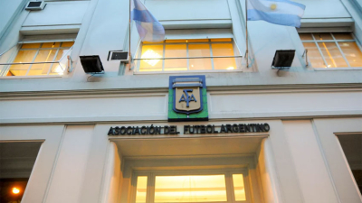 La AFA presentó un acuerdo para financiar a los clubes del fútbol argentino