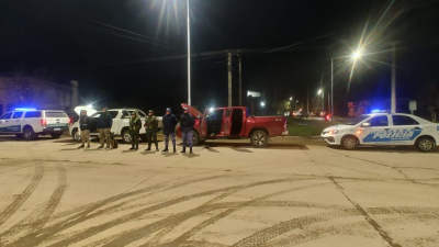 Intentaron fugarse con camionetas adaptadas para el contrabando: fueron interceptados