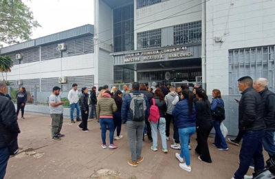 Bajo impacto del paro docente: sindicatos lo atribuyen al temor por descuentos en sueldos