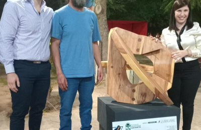 Luis Darío Borgo de Entre Ríos ganó el Certamen de Esculturas en San Martín