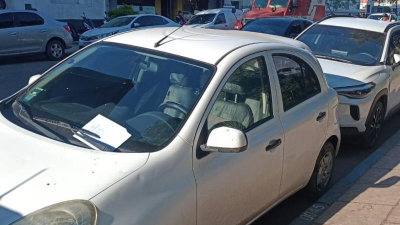 Comenzaron a multar a quienes no pagan estacionamiento medido