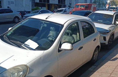 Comenzaron a multar a quienes no pagan estacionamiento medido