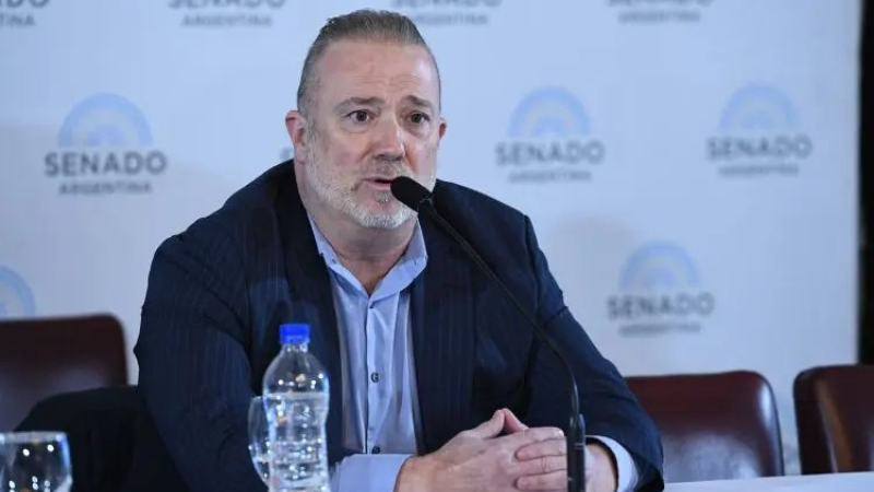 El constitucionalista Gil Domínguez, doctor honoris causa de la Uncaus