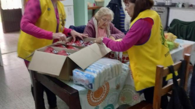 El Club de Leones donó mercaderías para el Hogar de Ancianos
