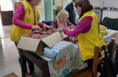 El Club de Leones donó mercaderías para el Hogar de Ancianos