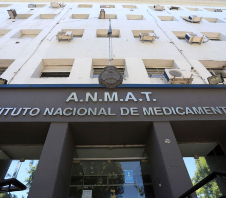 ANMAT.jpg