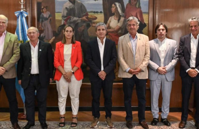 El gobierno se reunió con la mesa de enlace para "ordenar" el INTA