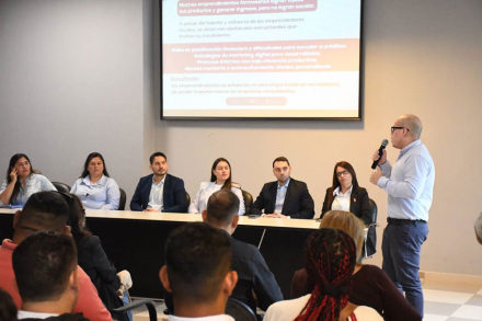 presentacion-casa-del-emprendedor-(1).jpg