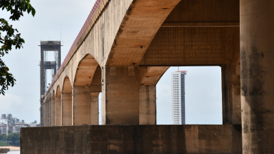 "El puente Chaco–Corrientes está perfecto: el problema es el colapso vehicular", advierten desde la UNNE