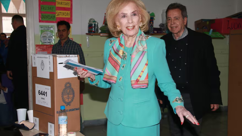 Mirtha Legrand votó en las Elecciones 2025 y la recibieron con aplausos
