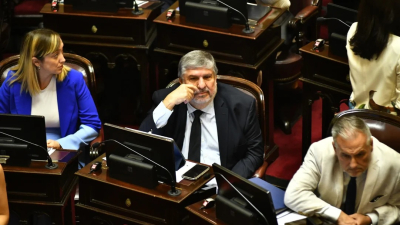 Mayans cruzó a Bullrich: la calificó de "inoperante" como ministra y como jefa de bloque