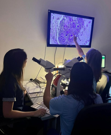 Servicio de Anatomía Patológica del HAC (4).jpg