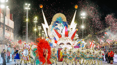 Dos chaqueñas dejaron su huella en el cierre del Carnaval de Corrientes