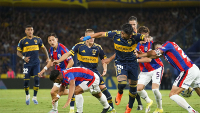 Boca tuvo empuje, pero poco juego y no pudo doblegar a San Lorenzo