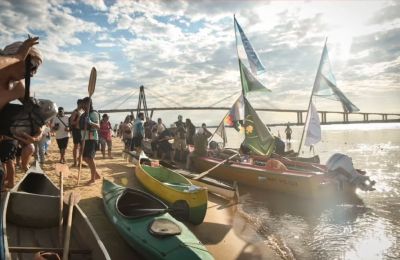 Una nueva travesía en defensa del río Paraná partió desde la costa chaqueña