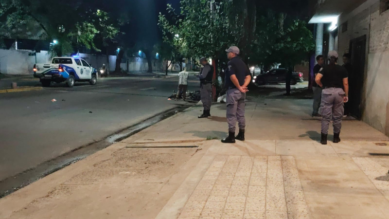 Choque, fuga y muerte en la madrugada: falleció un joven motociclista