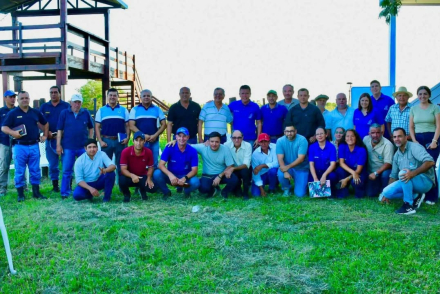 Reuniones organizativas previas a la Feria Ganadera Paippera en Laguna Blanca (3).jpg