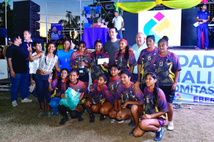 En Las Lomitas celebraron con diversas actividades el Día de los Pueblos Originarios (5).jpg